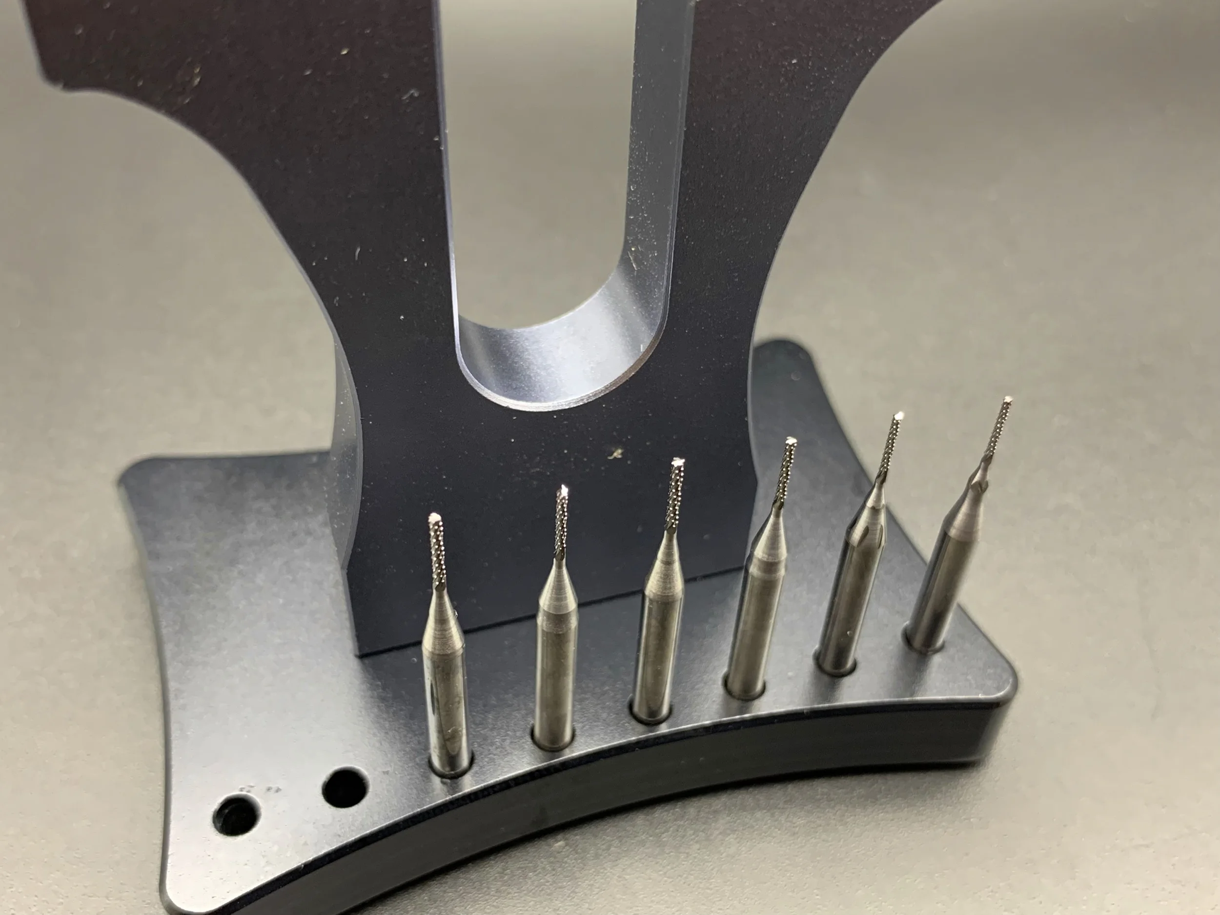 Экстрактор поврежденных винтов профессиональный инструмент для удаления