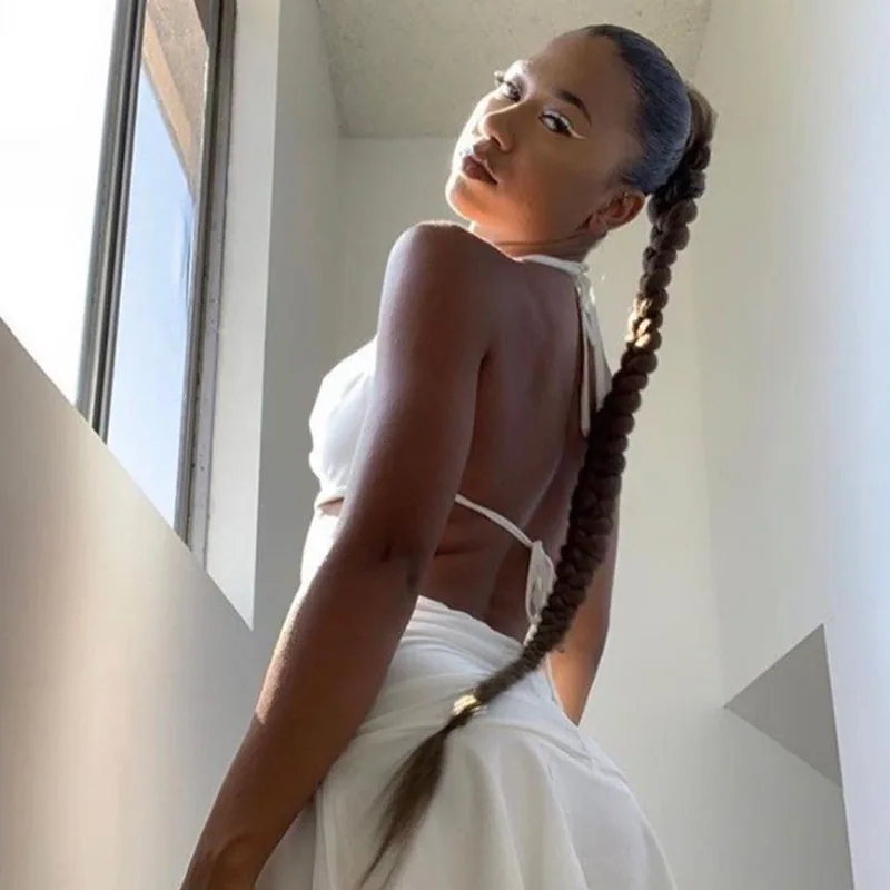 Женский топ с лямкой на шее Y2K белый пикантный летний укороченный без рукавов