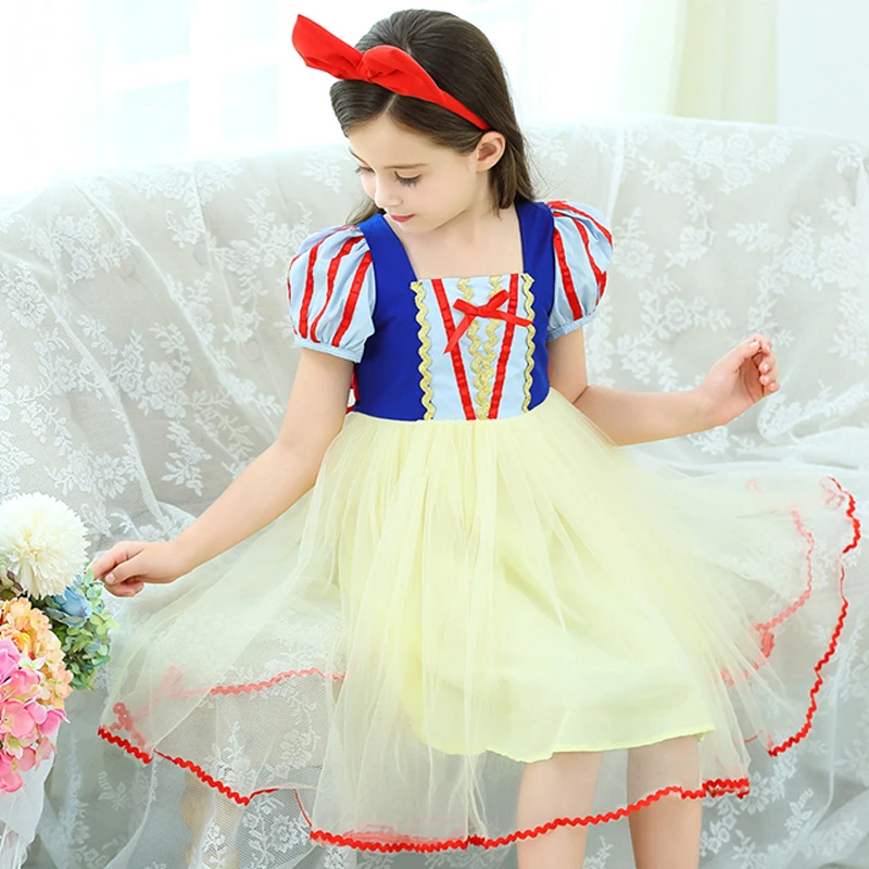 Стильное платье для маленьких девочек с рукавами фонариками красивое детское