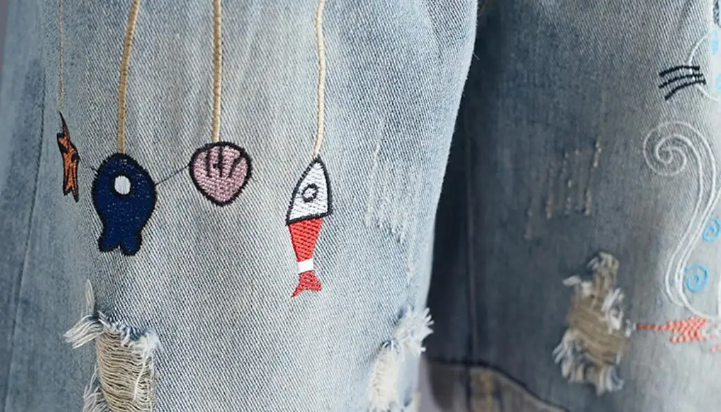 

Summer New Arts Style Women Elastic Waist Vintage Denim Shorts Jeans Feminino Patchwork Embroidery Ripped Jeans Plus Size s1210