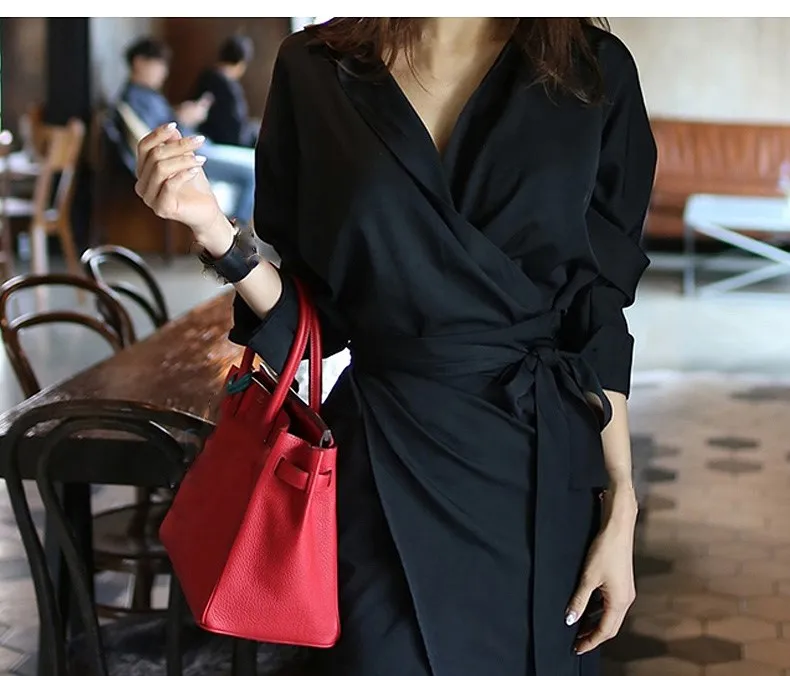 Платье карандаш с длинным рукавом и треугольным вырезом повседневное офисное