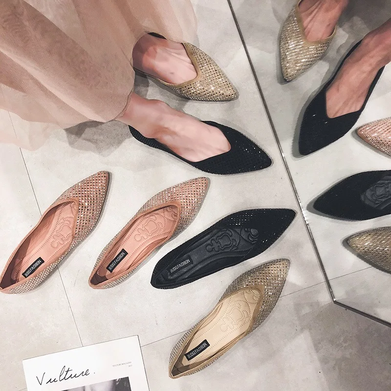 Женская обувь на плоской подошве Элегантные модные женские балетки с острым