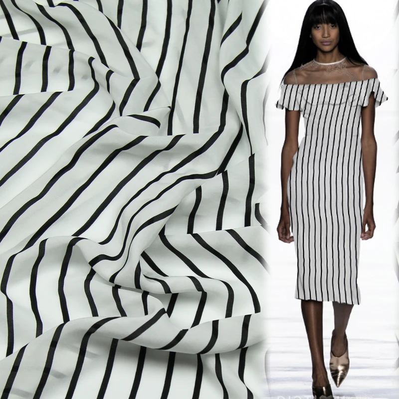 Ткань из чистого шелка крепдешина с белыми и черными полосками геометрический