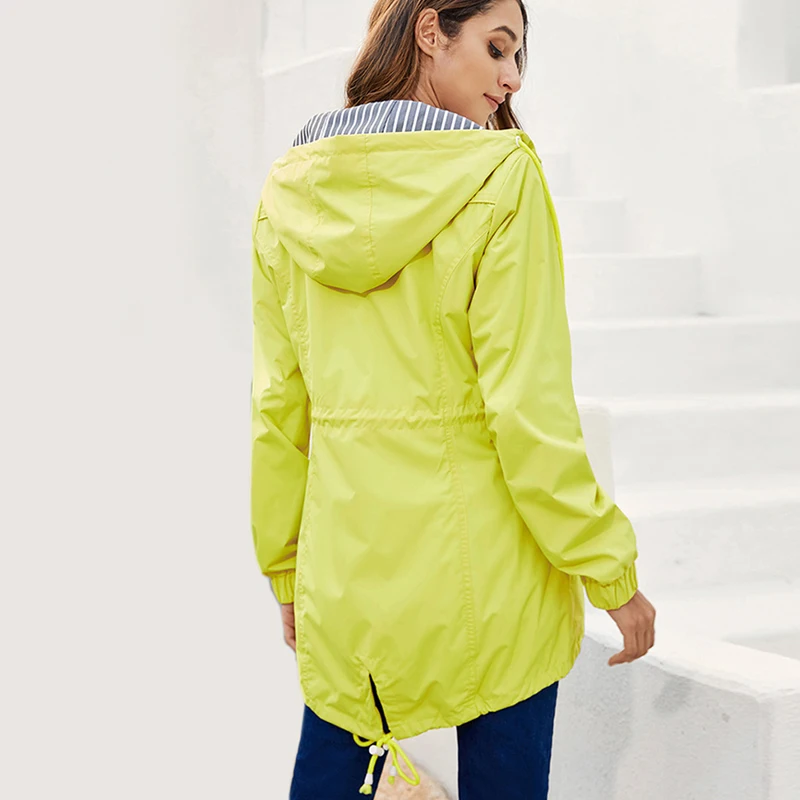 

2021 New Women Autumn Winter Windproof Transition Jacket Female Raincoat Camp Jackets Raincoat Outdoor Clothes Black Coats Lady