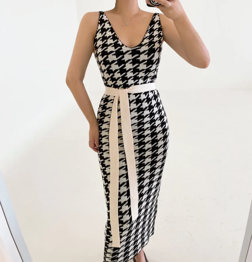 

Fashion women sweater 2020 winter new lazy style V-neck long knitted sweater + houndstooth vest dress two-piece suit