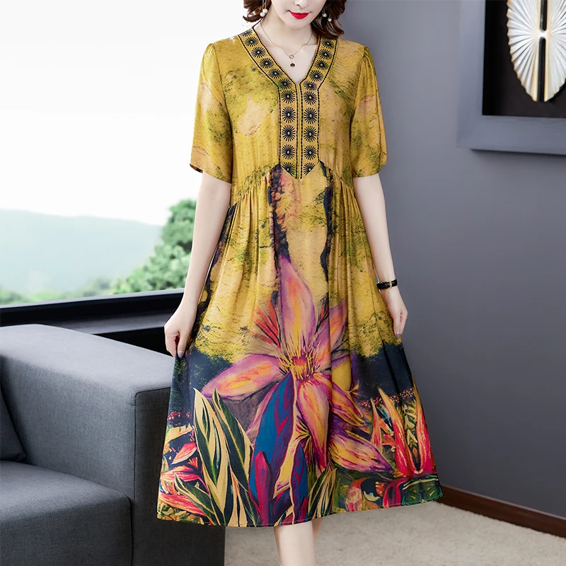 Шелковое платье с принтом для матери среднего возраста новинка 2020 летнее