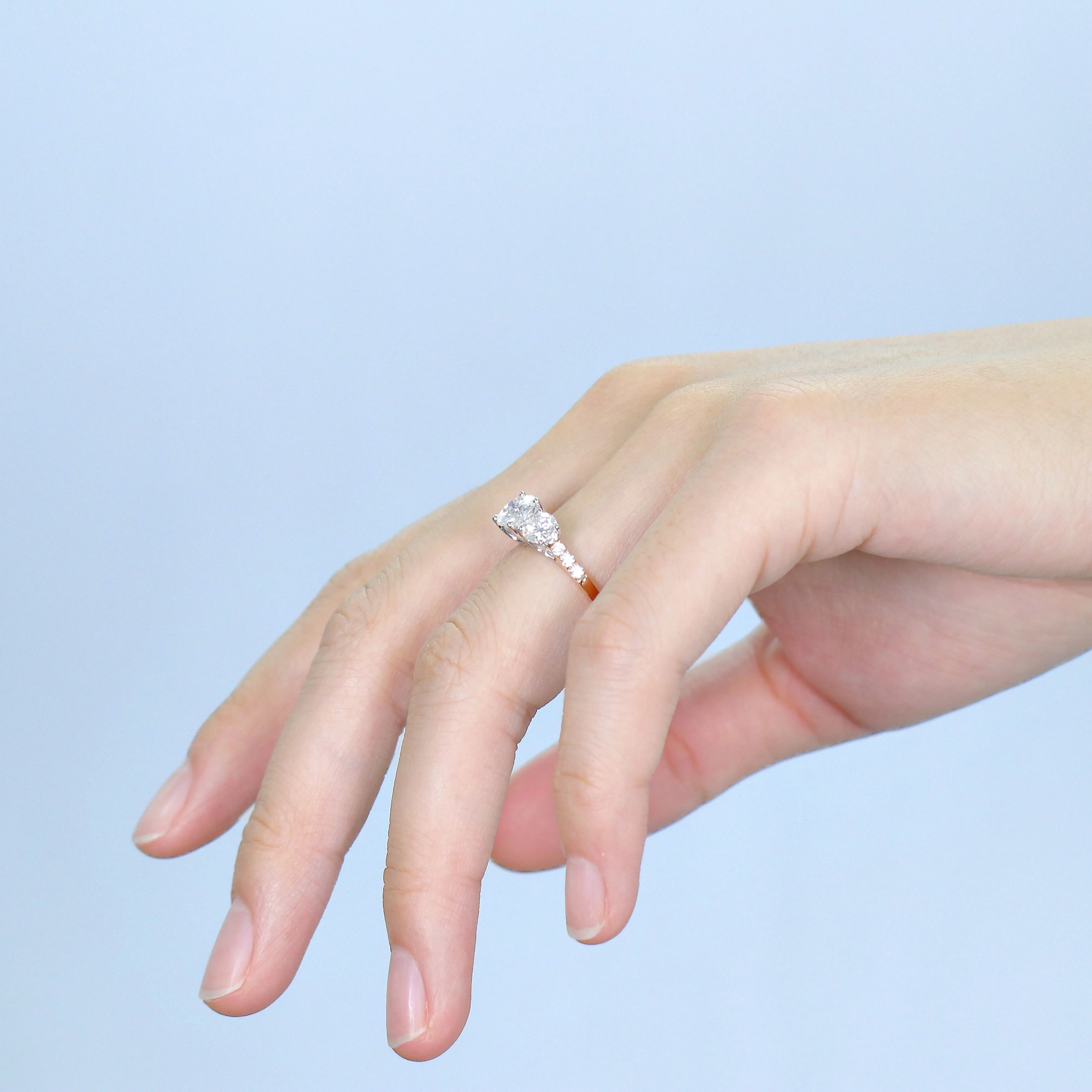 TransGems 14K 585 Два Тона Золотой центр 2CTW F цвет Moissanite обручальное кольцо с