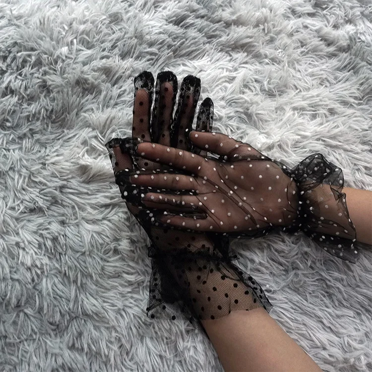 

New 1 Pair Grace Autumn Summer Women Short Tulle Gloves Stretchy Lace Spots Lotus Leaf Sheers Flexible Accessories Full Finger