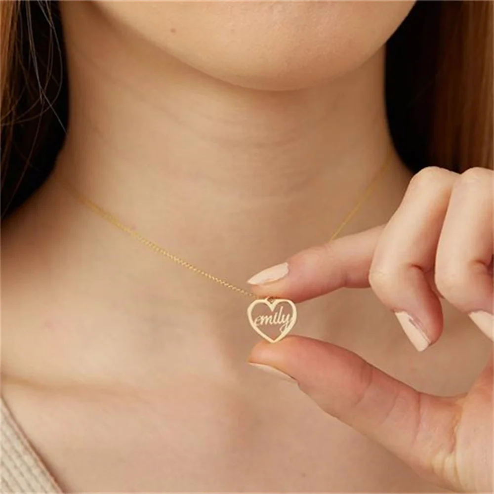 

Romantic Simple Small Heart-shaped Necklace Exquisite Loves Name Pendant Gold Clavicle Chain Women's Wedding Jewelry mujere Gift