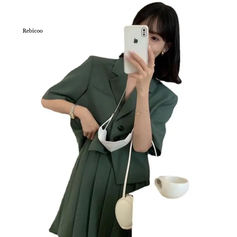 

2021 Summer New Solid Color Lapel Short-Sleeved Suit Jacket Two-Piece Female Office Commuter Pleated Skirt Suit Female
