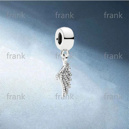

791750CZ-MAJESTIC-FEATHERS-SILVER-HANGING-CHARM