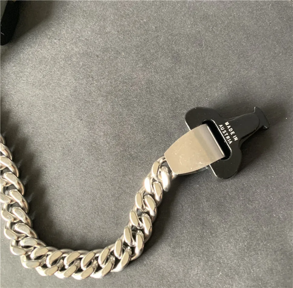 

Chain Metal Hero Buckle ALYX RIVER LINK Bracelet Men Women 1:1 Top Quality Titanium 1017 ALYX 9SM Bracelet Accessories