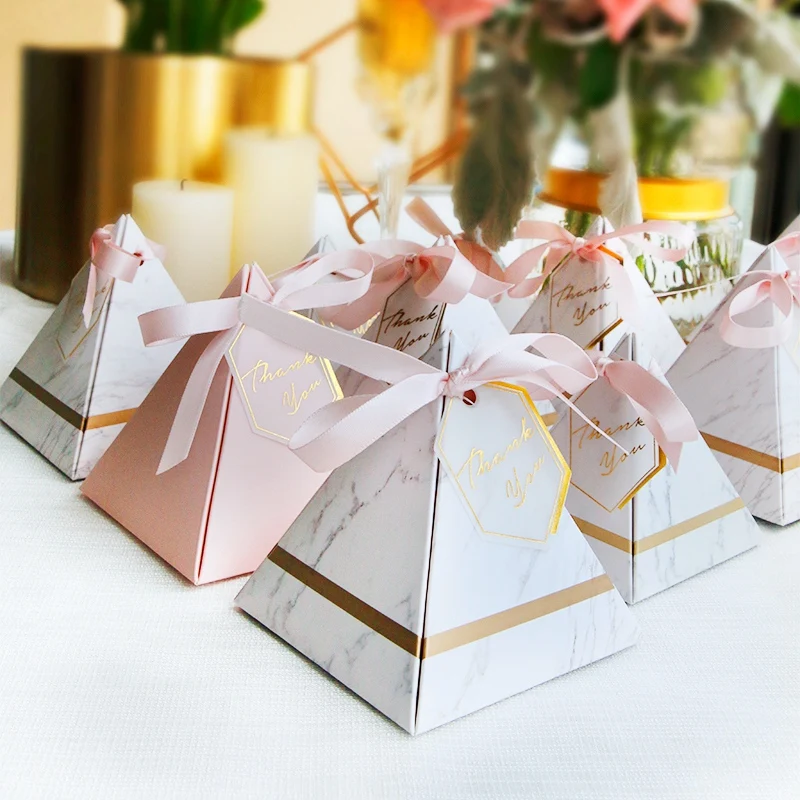 100Pcs Europe Triangular Pyramid Style Candy Box Wedding Favors Party Supplies Paper Gift Boxes with THANKS Card &amp Ribbon | Дом и сад