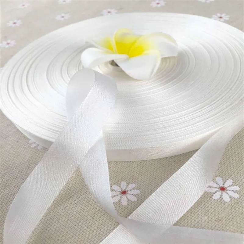 Неокрашенная НЕОБРАБОТАННАЯ белая лента из 100% чистого шелка 13 мм х 150 м тонкая