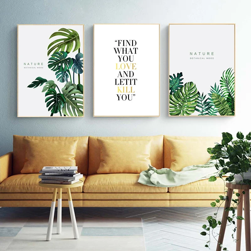 Зеленые растительные листья и маленький горшечный деревянный плакат для