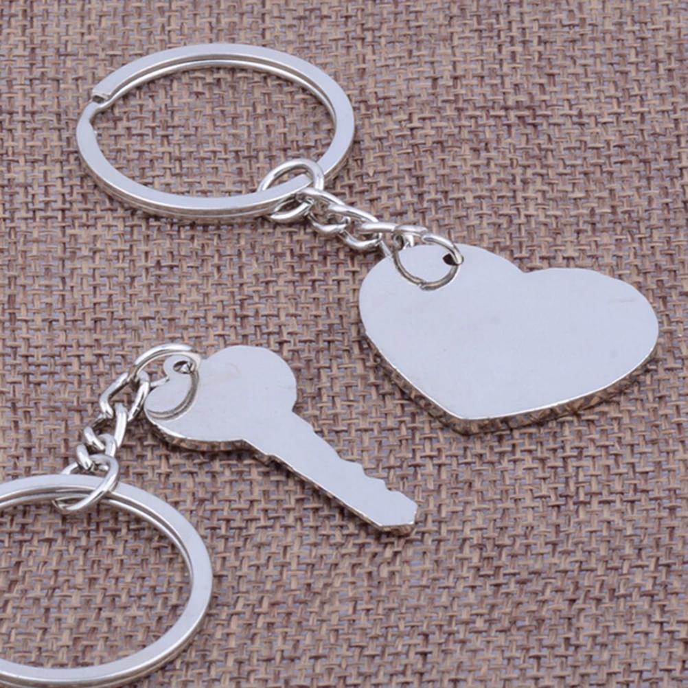 

Tone Love Heart Key Chains Lock Rings Bag Jewelry Wedding Trinket Valentine Day Gift Color