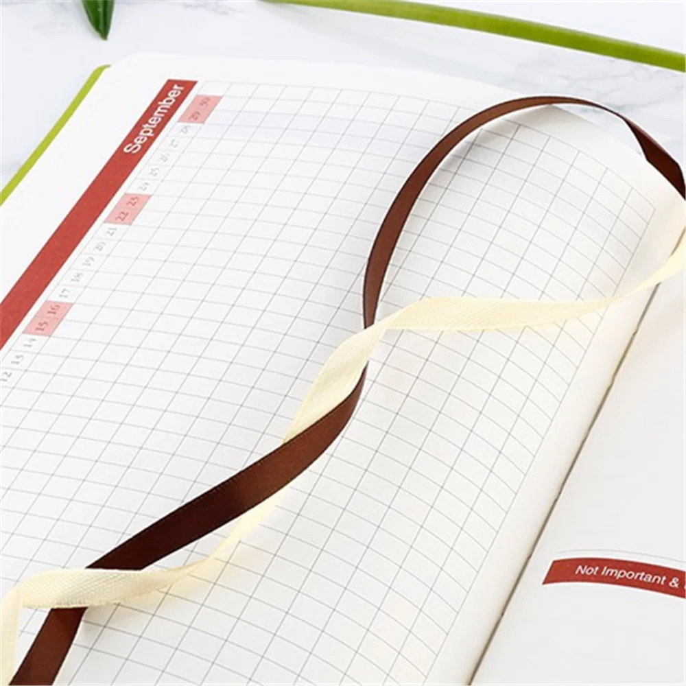 

2018-2019 Leather Cover A5 142*208mm Planner Weekly Appointment Book Notebook office supplies