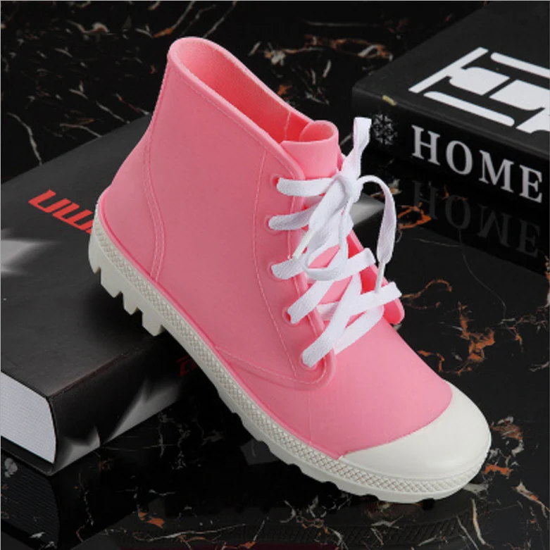 Сезон весна осень Низкие непромокаемые сапоги для взрослых на ремешке