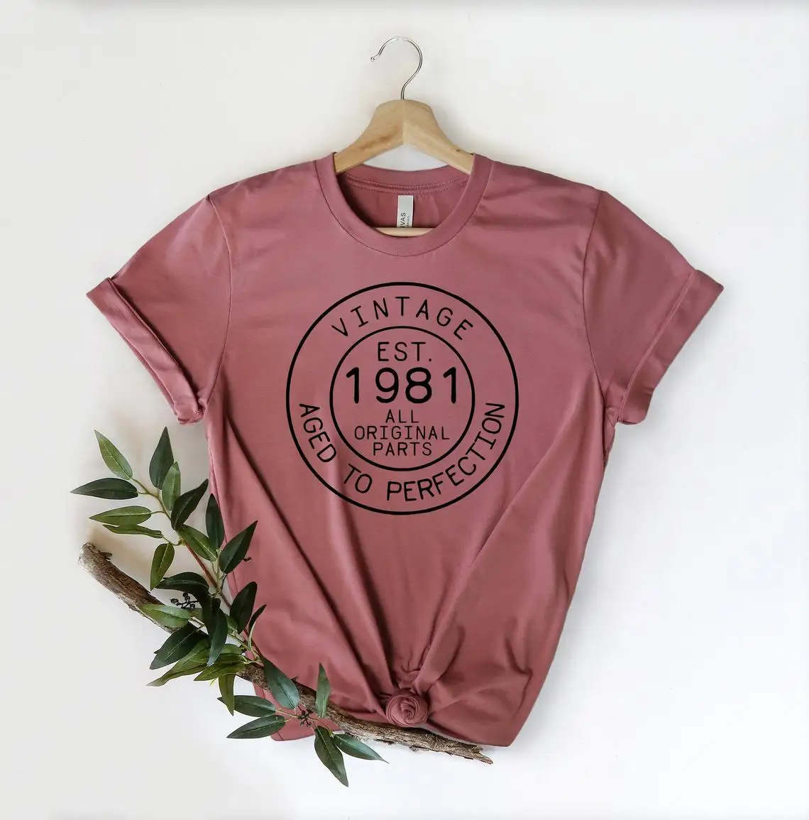 

Vintage 1981 T-Shirt Women 40th Birthday Gift Female Fashion Letter Print Short Sleeve Tops Lady Harajuku O-Neck Casual Cotton