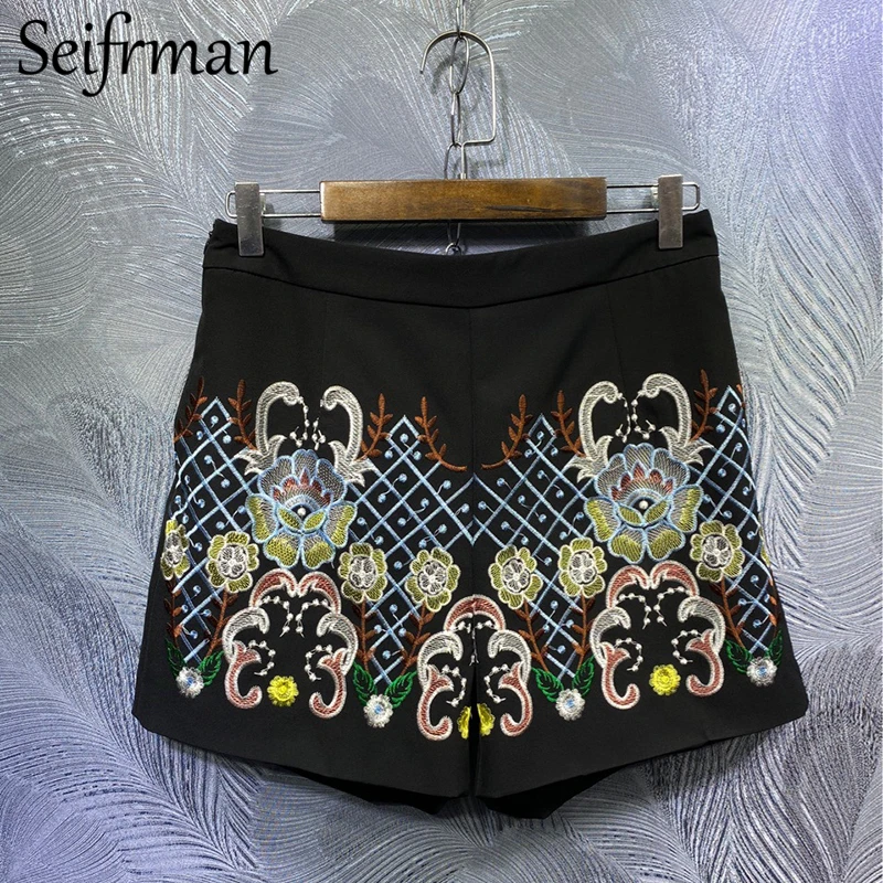 

Seifrmann Summer Women Fashion DesignerShorts Set Lantern Sleeve Loose Sweaters + Knitting Embroidery Shorts 2 TwoPiecesSuits