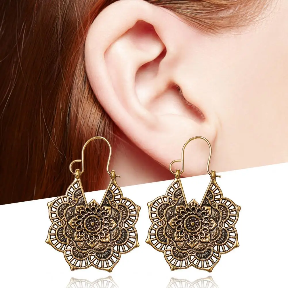 

Hot Sale New Statement Earrings for women Wear-resistant Anti-rust Alloy Unique Design Gold Earings 2021 New Fashion Jewelry