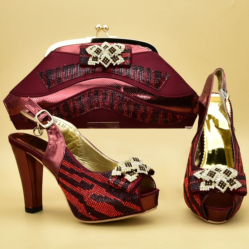 Новое поступление Женский итальянский комплект из обуви и сумки украшенные