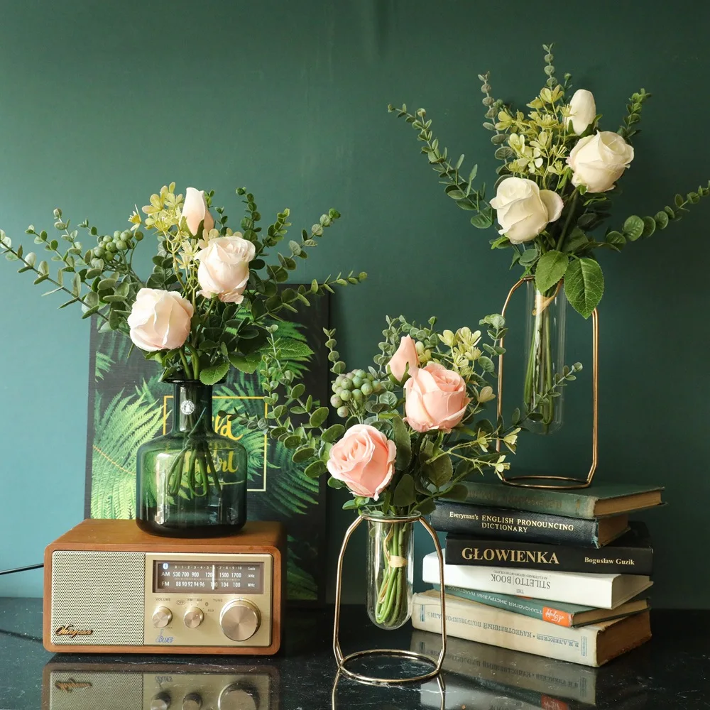 

Eucalyptus Rose Berry Artificial Flower Hybrid Bbouquet Artificial Flower Bride Holding Flower Wedding Family Party Decoration