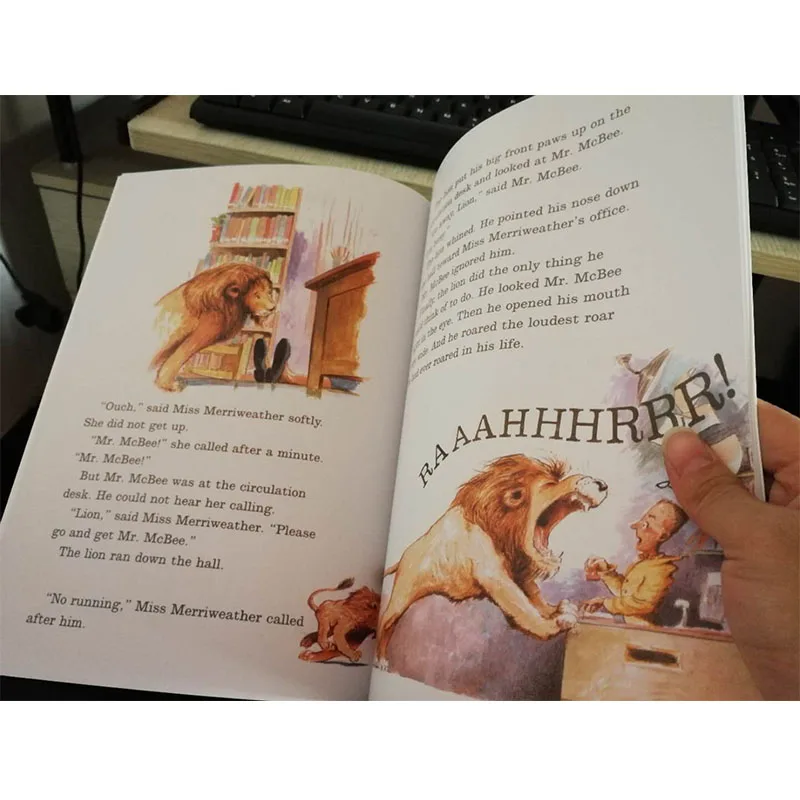 Library Lion от michile Knudsen обучающая английская книга с рисунками карточная для малышей