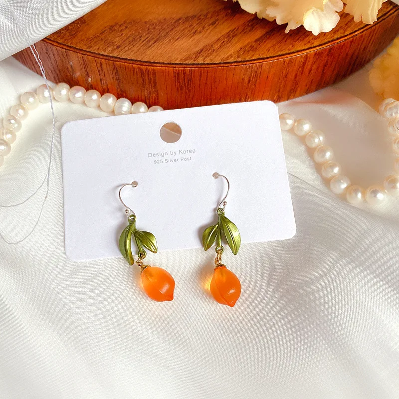 Женская Брошь в виде цветка оранжевого стекла на осень и зиму