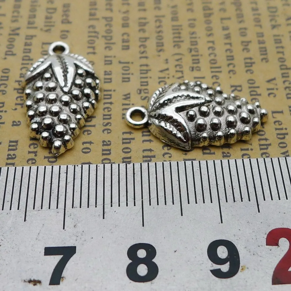 

150pcs Grape Charms 13mm x 22mm DIY Jewelry Making Pendant antique silver color