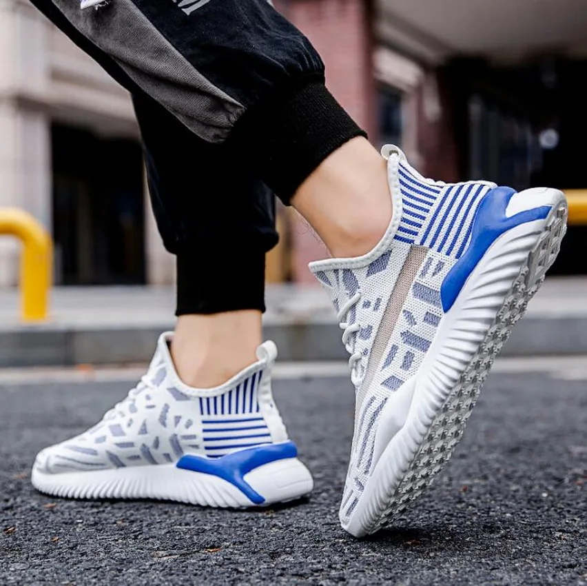 

2021 men's shoes new flying woven casual shoes student breathable running shoes lightweight sports style
