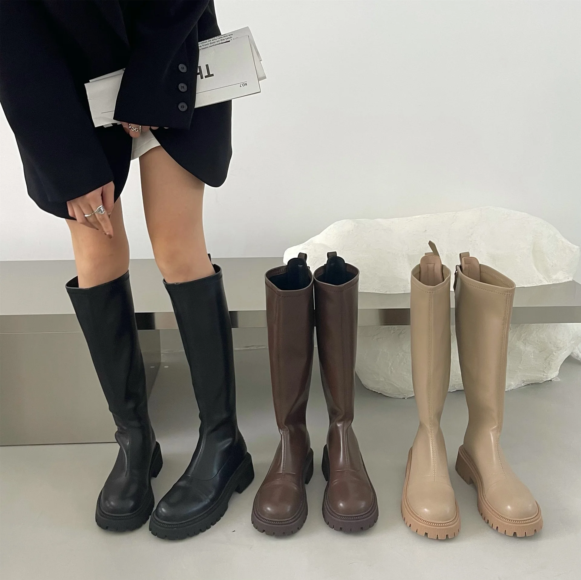 

Зимние сапоги, женская обувь, осенние сапоги с круглым носком, женские привлекательные Сапоги на молнии, на высоком каблуке до бедра, привле...