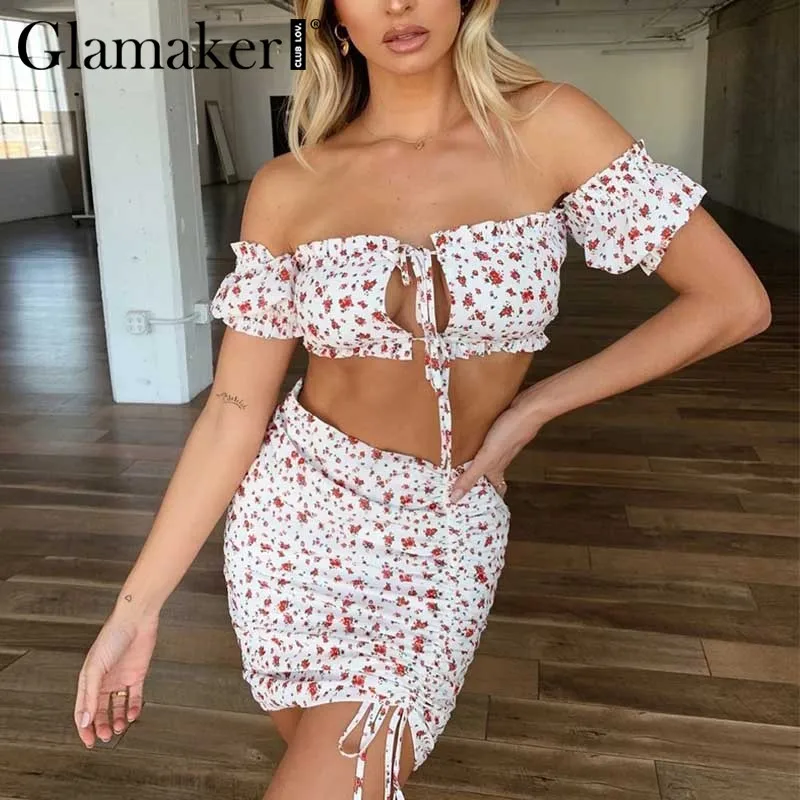 Женское мини платье с оборками Glamaker летнее плиссированное открытыми плечами