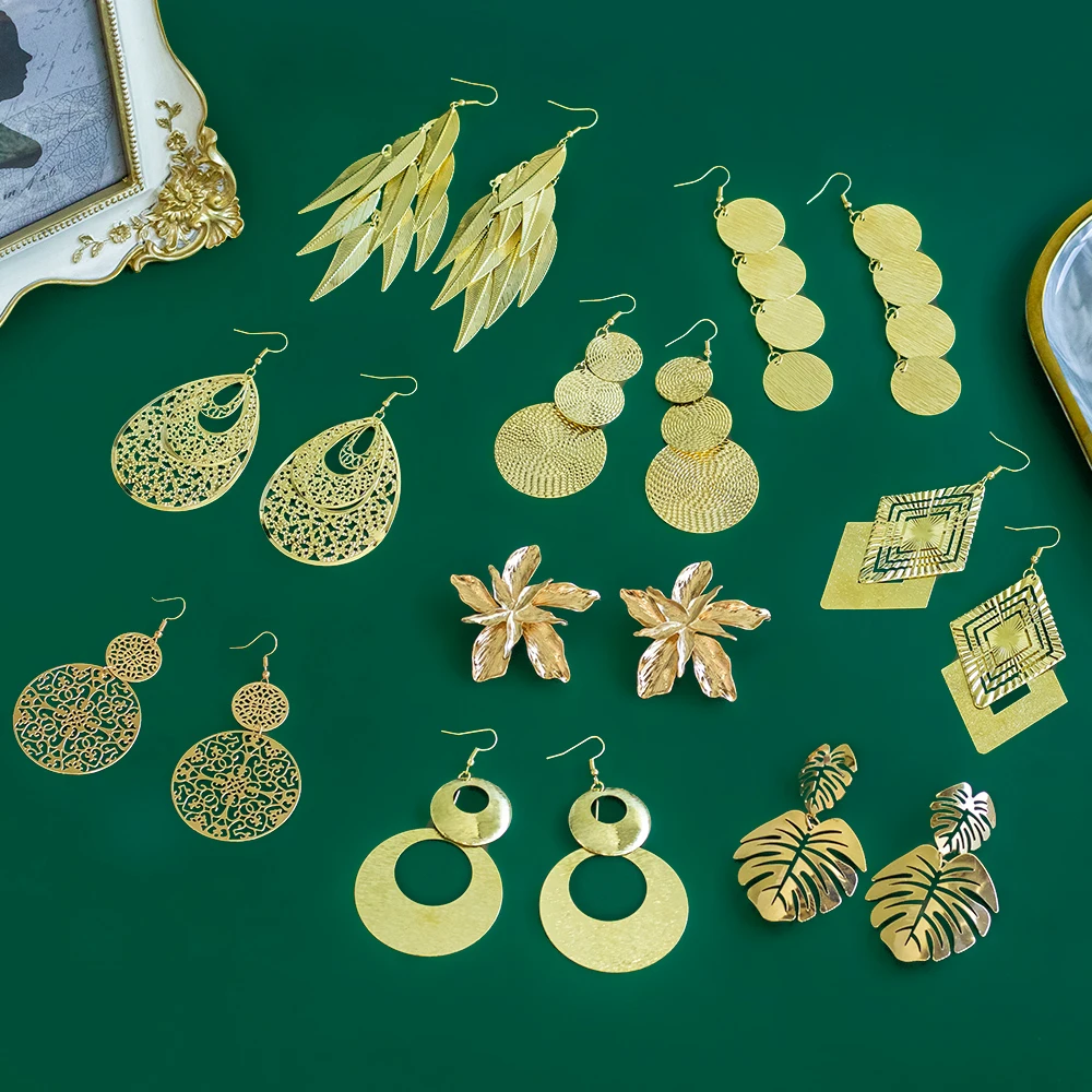 

Fashion Statement Big Geometric Metal Drop Dangle Earrings For Women Vintage Bohemian Gold Round Hollow Earrings Trend Jewelry