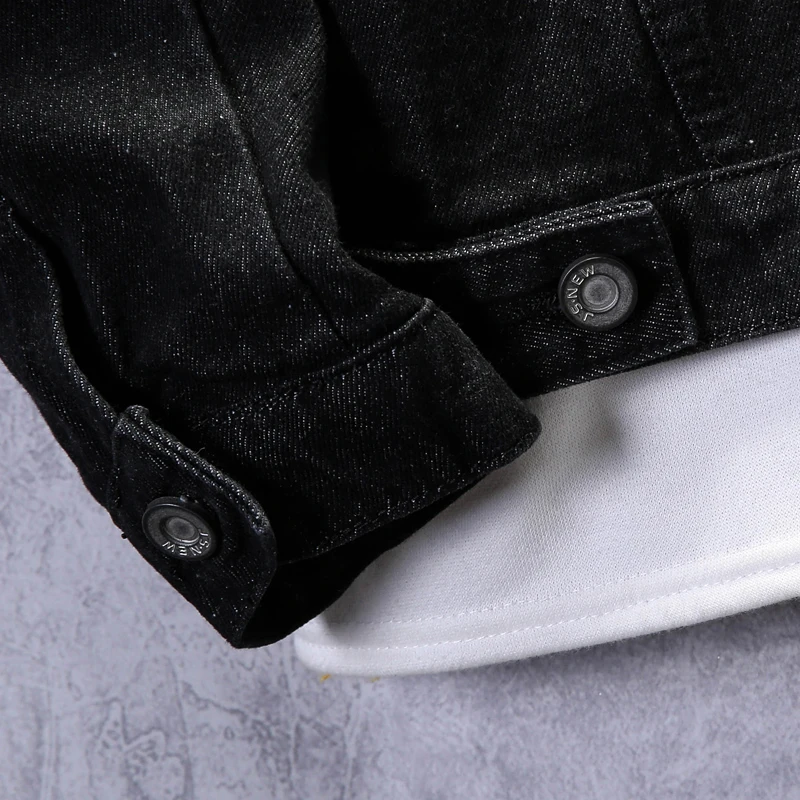 Мужская джинсовая куртка известного бренда однотонная черная Повседневная