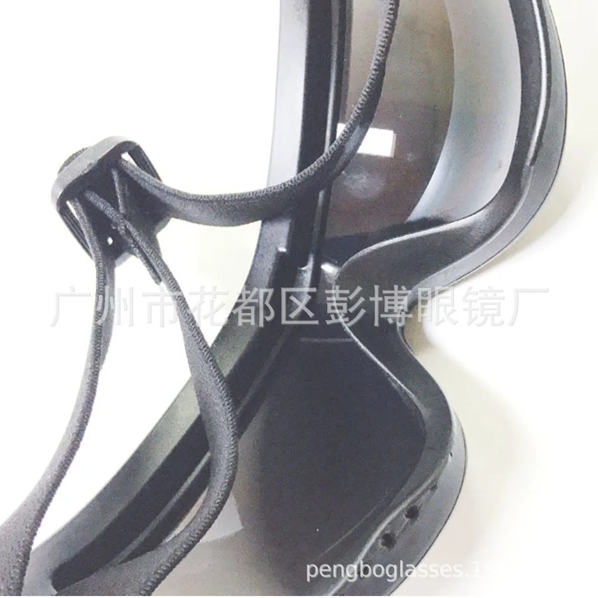 Лыжные очки с покрытием черные и золотые для защиты от снега слепых пятен