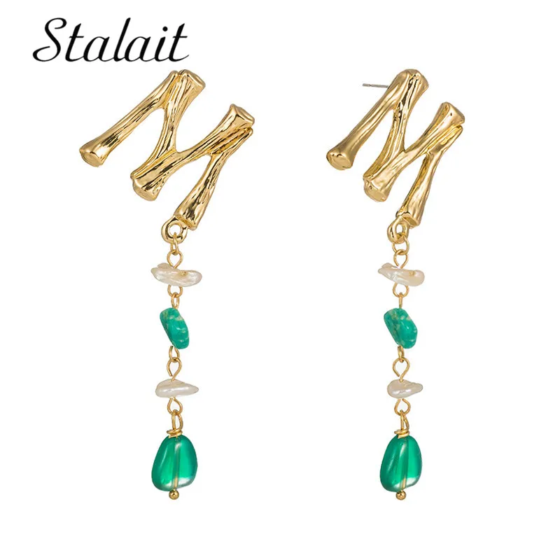 

Vintage Natural Green Shell Stone Letter M Dangle Earrings For Women Gold Color Drop Earrings Fashion Jewelry Accessoires