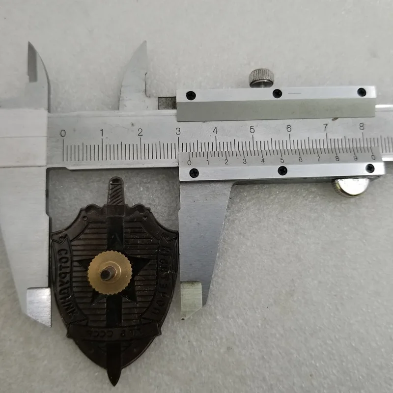 Копия знака Дзержинского ветерана КГБ. Советская медаль СССР подарок бесплатная