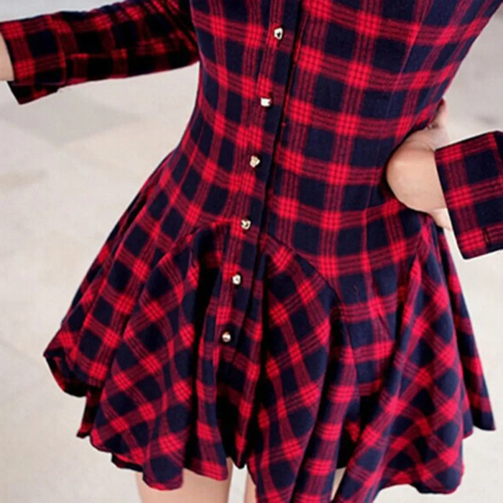 Женское классическое платье с отложным воротником красное клетчатое