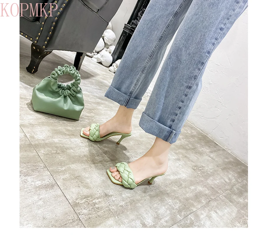 

Fashion Woven Style Web Celebrity with High Heels Flip Flops Korean Simple Square Head Outdoor Slippers
