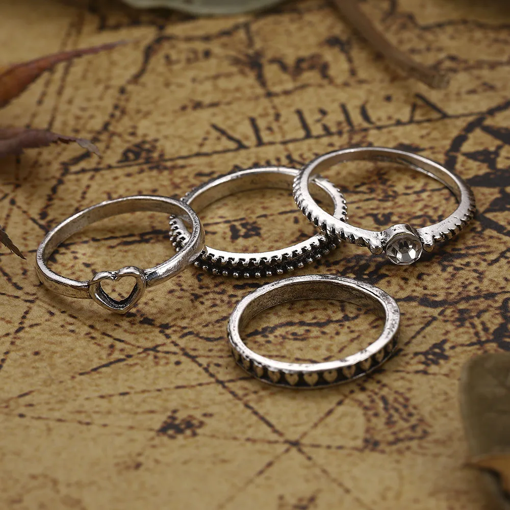 

4pcs Vintage Bohemia Style Antique Retro Male Jewelry Ring Set Female Black Amulet Vintage Norse Rune Rings for Women Men Gift