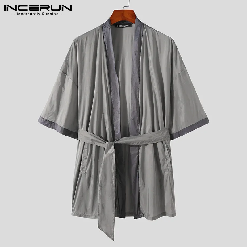 

INCERUN Men Sleep Tops Patchwork Pyjamas Short Sleeve Open Stitch Leisure Homewear Cozy Sleepwear Men Nightwear With Belt S-5XL
