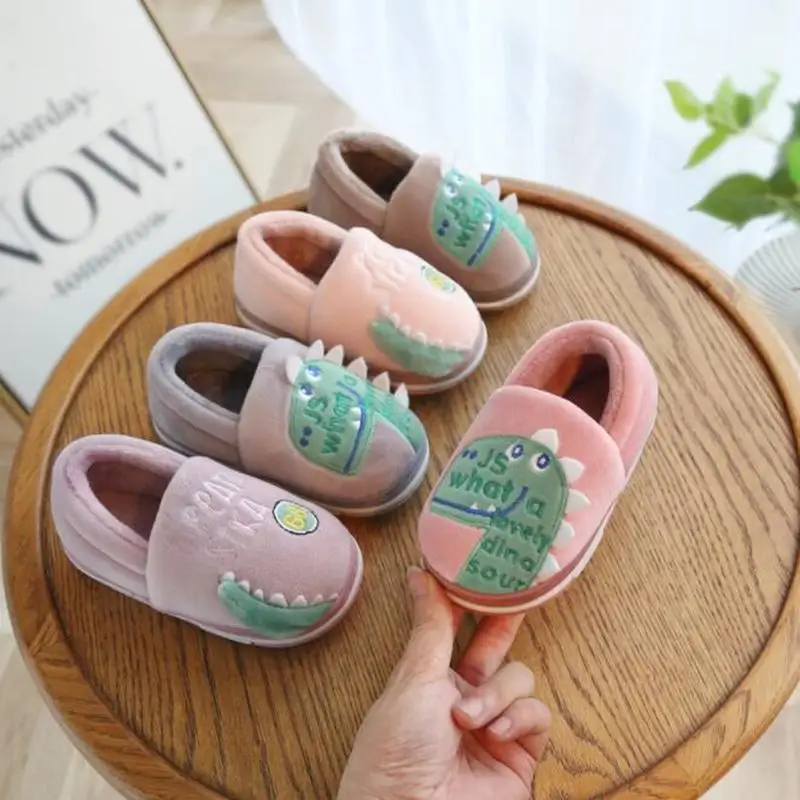 

2021 Winter Dinosaur Kids Slippers for Boys Grils Flip Flops Soft Non-slip Children Home Slippers Baby Warm Cotton Indoor Shoes