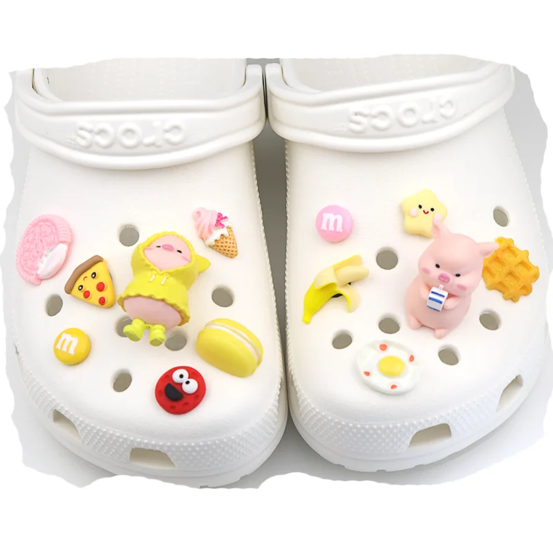 

Lovely Bundle Croc Charms Designer DIY Shoe Charms for Crocs Fashion Pig Clogs Shoe Three-dimensional Shoe Accessories for Cute