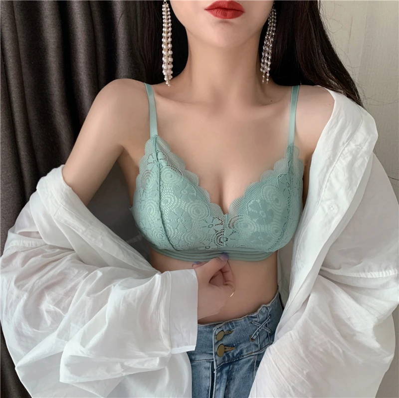 Бюстгальтер кружевной бесшовный с глубоким V образным вырезом во французском