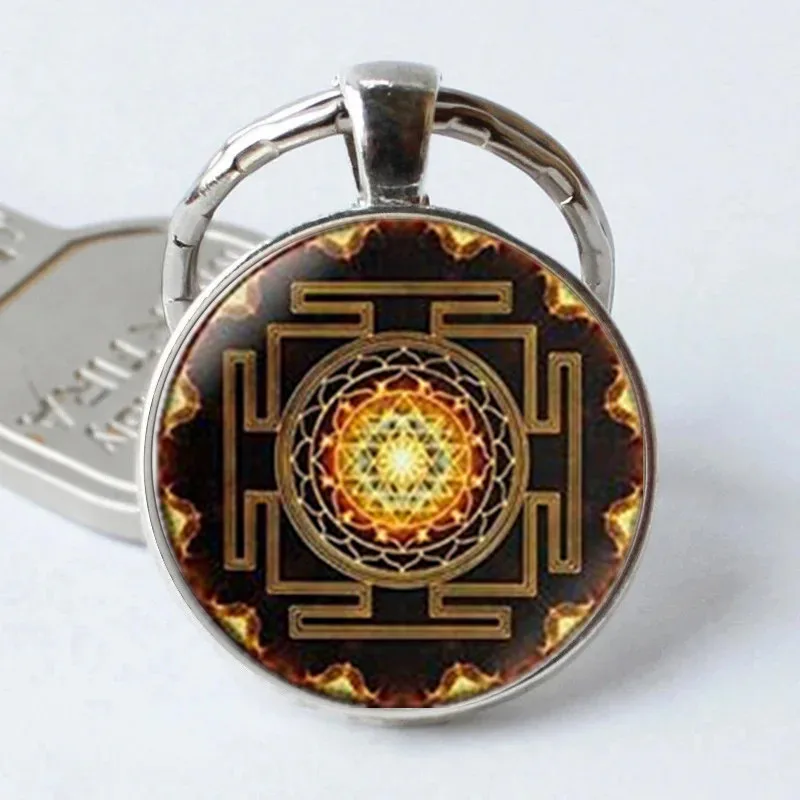 

Fashion Buddhist Sri Yantra Pendant Necklace Sacred Geometry Crystal Cabochon Pendant Sri Yantra High Quality Jewelry Wholesale