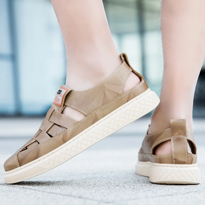 

2020 Summer Leather Men's Sandals Outdoor Beach Fashion Comfortable Casual Shoes Hollow Fashion breathable Slipper Male Footwear