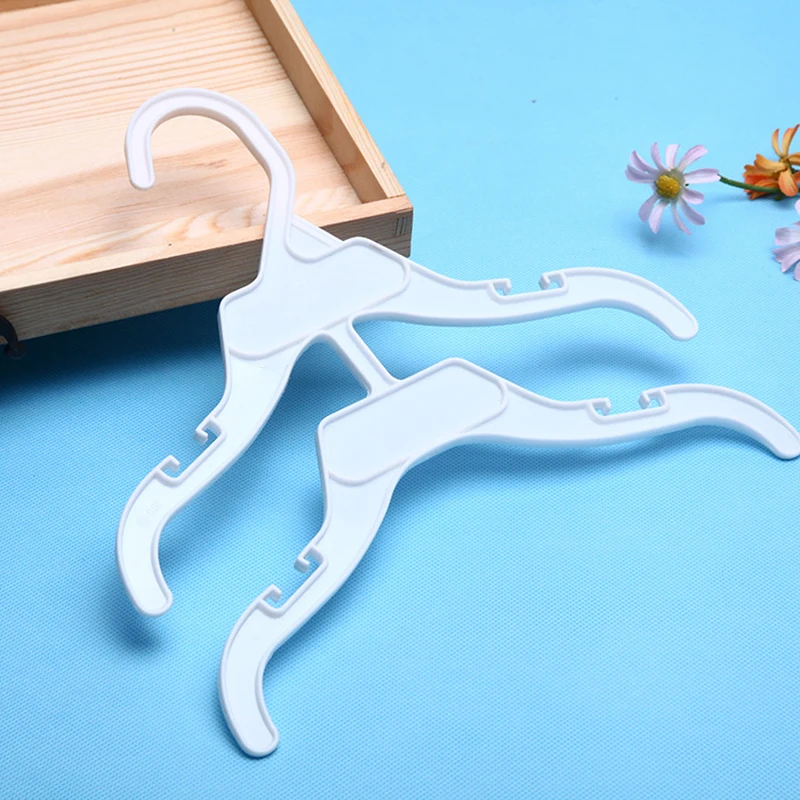 Вешалка для одежды младенцев штанов юбки рубашки пижамы одежда купания двойной