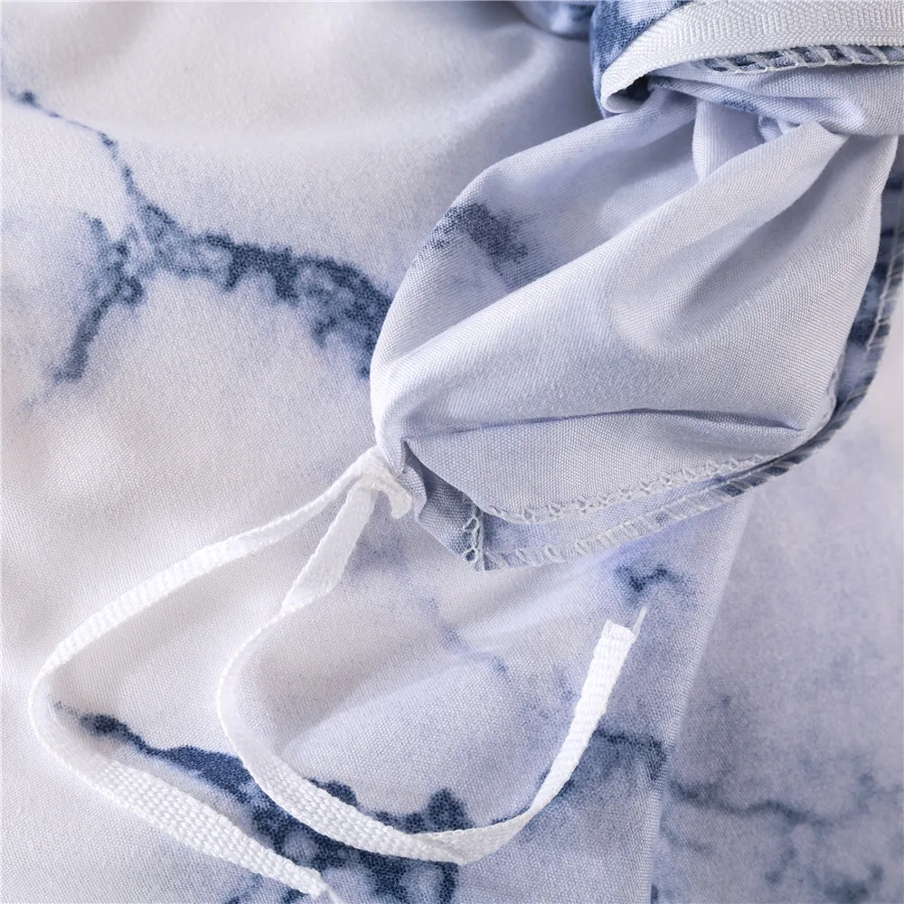 Современный простой элегантный комплект постельного белья синего цвета с