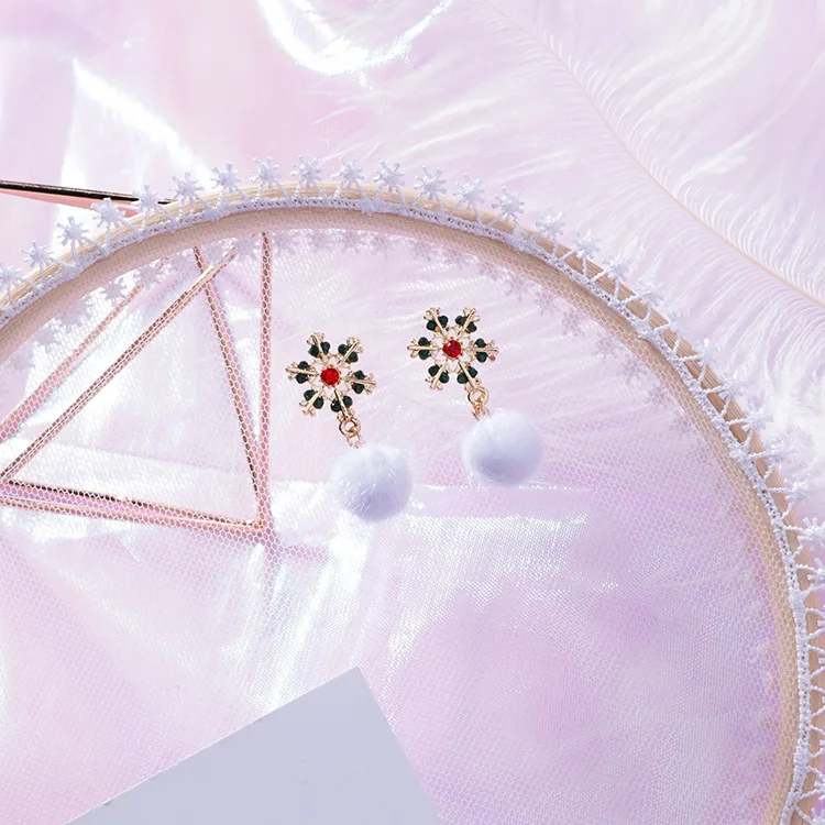 Милые маленькие серьги в Корейском стиле с Санта Клаусом и оленем женские белые